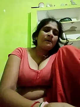 Hot-piuy online show from September 2025 10:15:02 PM