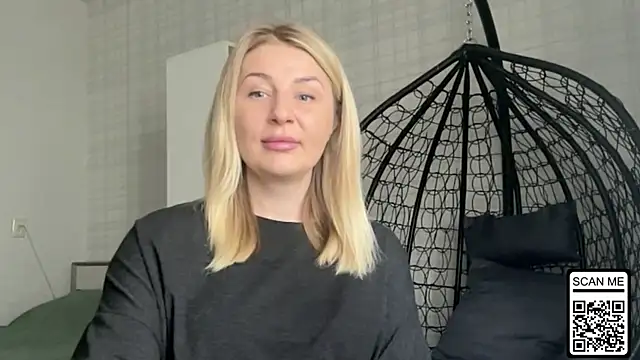 Blondie xoxoxo online show from April 2026 12:45:02 PM