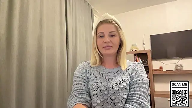 Blondie xoxoxo online show from October 2025 05:25:02 PM