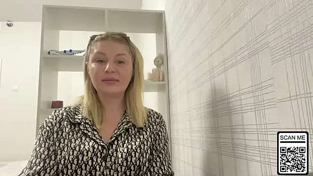 Snapshot of Blondie_xoxoxo chatting on February 2026 06:40:02 PM Blondie xoxoxo online show from February 2026 06:40:02 PM