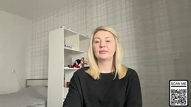 Snapshot of Blondie_xoxoxo chatting on February 2026 08:45:01 AM Blondie xoxoxo online show from February 2026 08:45:01 AM