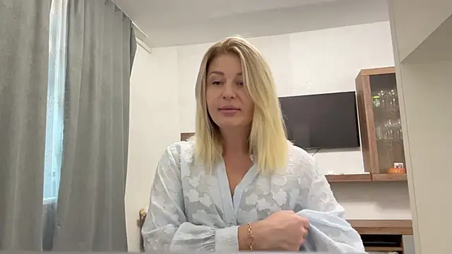Blondie xoxoxo online show from October 2025 09:14:02 AM