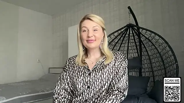 Blondie xoxoxo online show from April 2026 10:21:01 AM