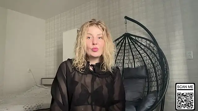 Blondie xoxoxo online show from March 2026 01:11:01 PM
