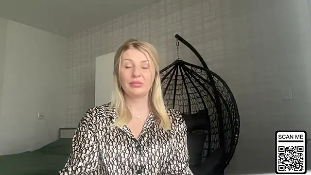 Blondie xoxoxo online show from April 2026 01:57:02 PM