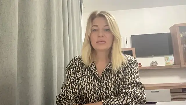 Blondie xoxoxo online show from September 2025 06:23:01 AM