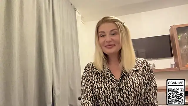 Blondie xoxoxo online show from October 2025 07:59:01 PM