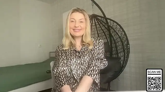 Blondie xoxoxo online show from April 2026 01:03:01 PM