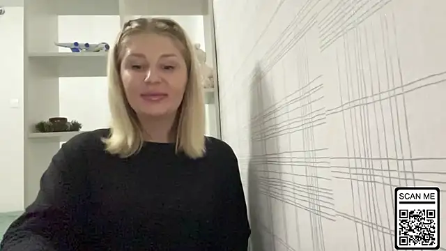 Snapshot of Blondie_xoxoxo chatting on November 2025 09:19:02 PM Blondie xoxoxo online show from November 2025 09:19:02 PM