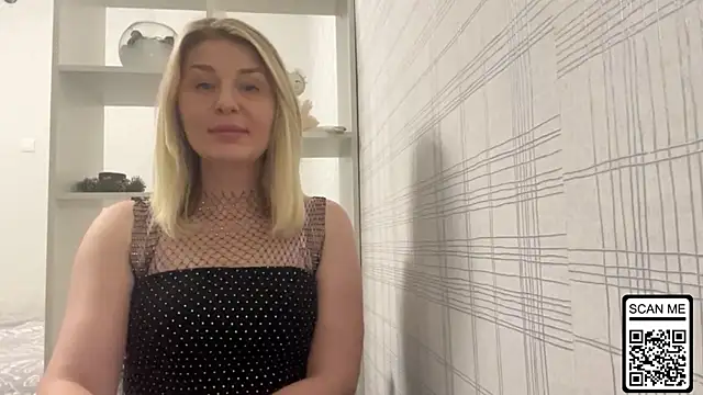 Snapshot of Blondie_xoxoxo chatting on November 2025 02:05:01 PM Blondie xoxoxo online show from November 2025 02:05:01 PM