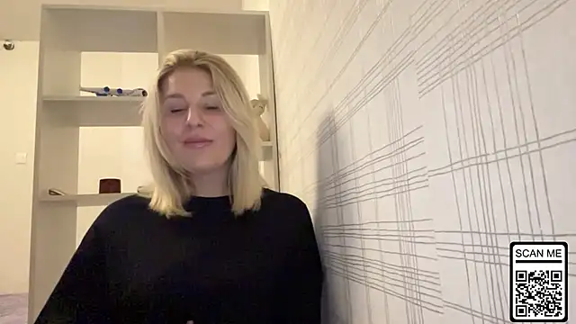 Snapshot of Blondie_xoxoxo chatting on October 2025 02:50:01 PM Blondie xoxoxo online show from October 2025 02:50:01 PM