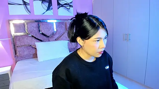 LICKY LOV online show from January 2026 12:10:02 PM