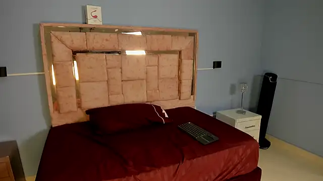 LICKY LOV online show from September 2025 03:13:02 AM