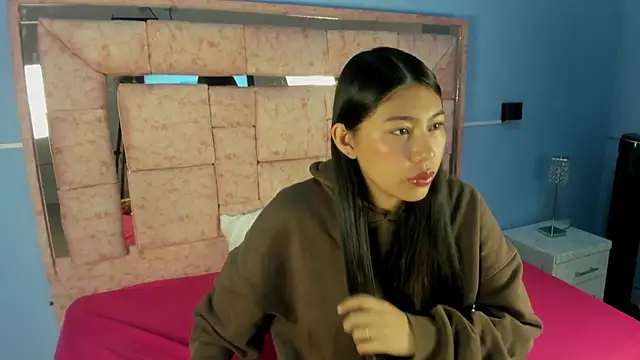 LICKY LOV online show from October 2025 03:15:02 AM