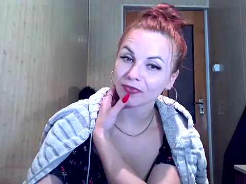 Kisa26311 online show from September 2025 12:44:02 PM