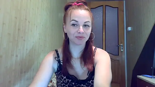 Kisa26311 online show from September 2025 10:31:02 AM