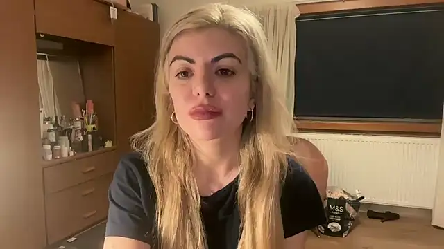 princess17 online show from December 2025 03:10:02 AM