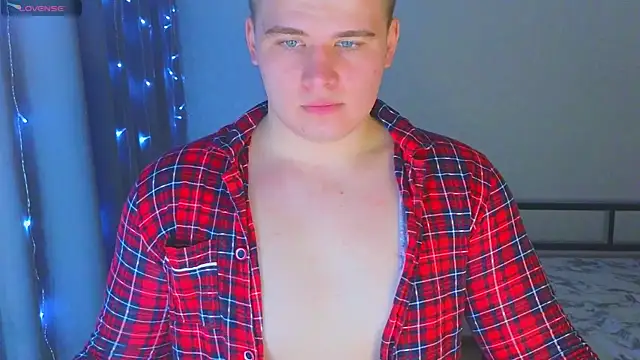 kittenmurr online show from January 2026 10:32:01 AM