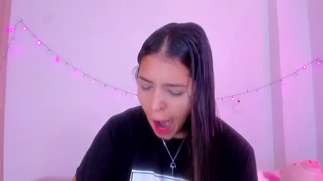 Abby roussee online show from November 2025 01:43:01 PM