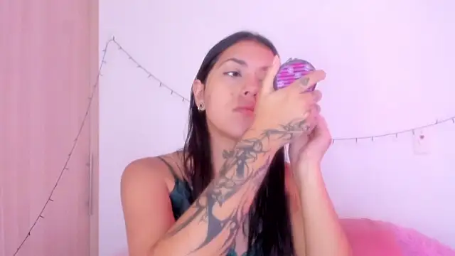 Abby roussee online show from November 2025 03:17:02 PM