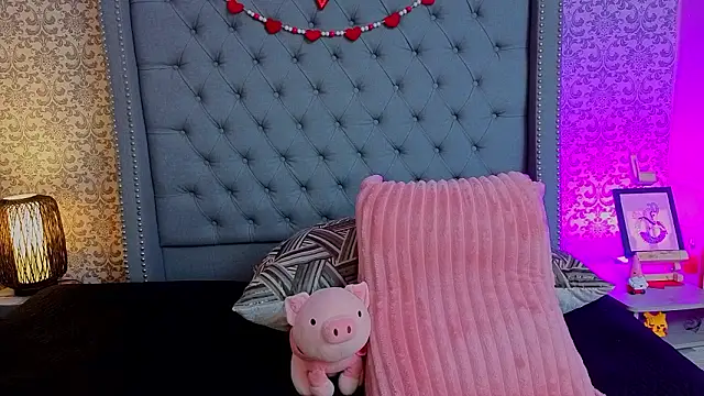 Abby roussee online show from February 2026 10:07:01 PM