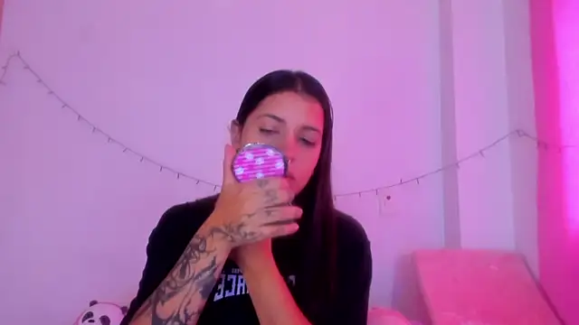 Abby roussee online show from November 2025 01:37:02 PM