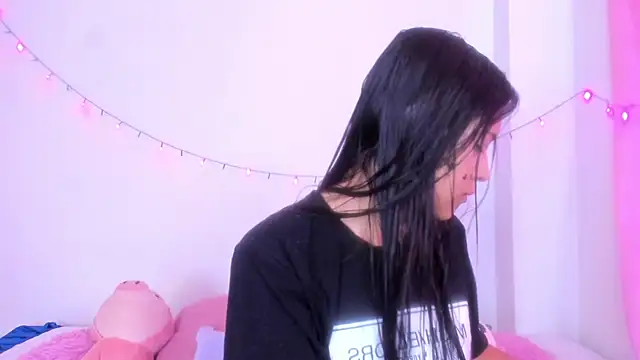 Abby roussee online show from October 2025 02:07:01 PM