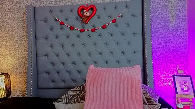 Abby roussee online show from February 2026 09:17:01 PM