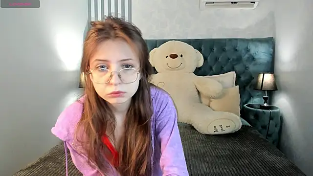 Snapshot of Grace_blush chatting on November 2025 07:47:02 AM Grace blush online show from November 2025 07:47:02 AM