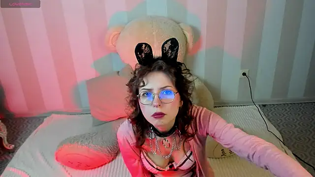 Snapshot of Grace_blush chatting on November 2025 09:02:01 PM Grace blush online show from November 2025 09:02:01 PM