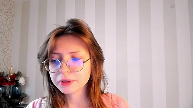 Snapshot of Grace_blush chatting on November 2025 01:21:01 PM Grace blush online show from November 2025 01:21:01 PM