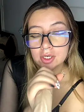 Blair Bunnyy online show from November 2025 07:30:01 AM