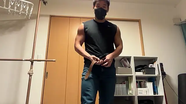 masucle216 online show from February 2026 02:47:01 PM