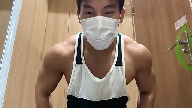 masucle216 online show from January 2026 02:53:01 PM