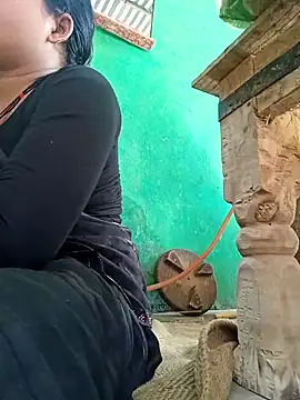 Snapshot of cut_renukadevi chatting on September 2025 03:35:02 AM cut renukadevi online show from September 2025 03:35:02 AM