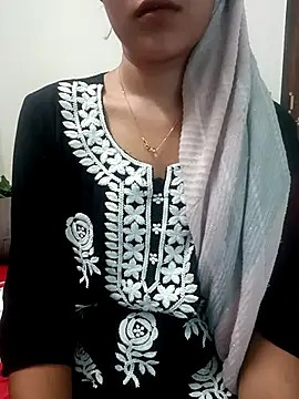 Snapshot of Cutie_Shruti chatting on September 2025 10:10:01 AM Cutie Shruti online show from September 2025 10:10:01 AM