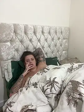 Charsworld online show from December 2025 09:33:02 AM