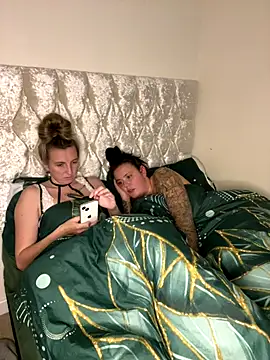 Charsworld online show from November 2025 05:46:05 PM