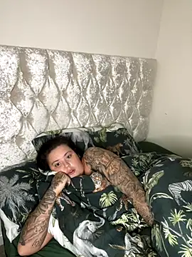 Charsworld online show from November 2025 08:39:02 AM