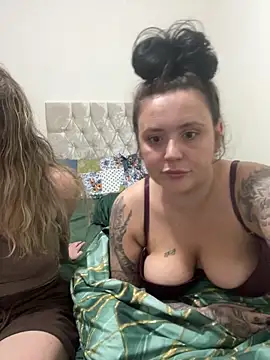 Charsworld online show from April 2026 07:53:02 PM