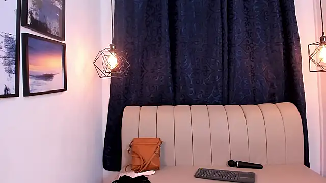 natasha moreno online show from March 2026 12:37:02 PM