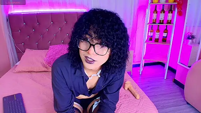 Snapshot of Alex_Tehir chatting on November 2025 12:09:02 PM Alex Tehir online show from November 2025 12:09:02 PM