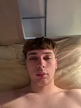 Snapshot of Fappatore_Nato05 chatting on September 2025 01:12:01 PM Fappatore Nato05 online show from September 2025 01:12:01 PM