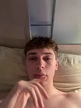 Snapshot of Fappatore_Nato05 chatting on September 2025 01:11:01 PM Fappatore Nato05 online show from September 2025 01:11:01 PM