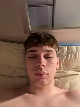 Snapshot of Fappatore_Nato05 chatting on September 2025 06:41:02 PM Fappatore Nato05 online show from September 2025 06:41:02 PM