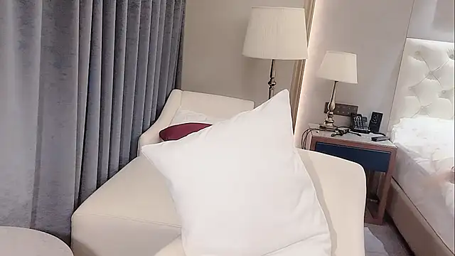 Ianxuan online show from November 2025 08:04:02 AM