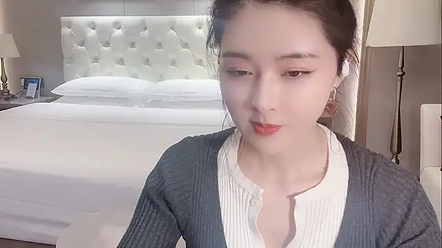 Ianxuan online show from November 2025 06:50:01 AM