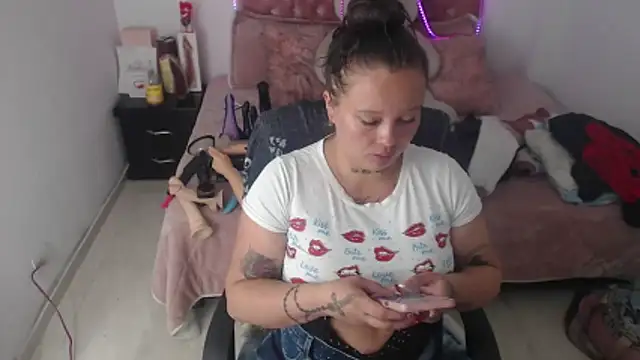 patty squirt  online show from April 2026 09:38:01 AM