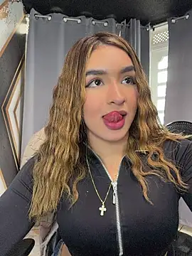 Snapshot of jenn_fit chatting on May 2026 05:26:02 PM jenn fit online show from May 2026 05:26:02 PM