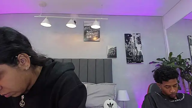 Snapshot of violet_and_myers chatting on October 2025 11:31:02 AM violet and myers online show from October 2025 11:31:02 AM